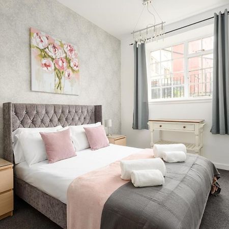 2 Bedroom Royal Mile Apartment エディンバラ エクステリア 写真