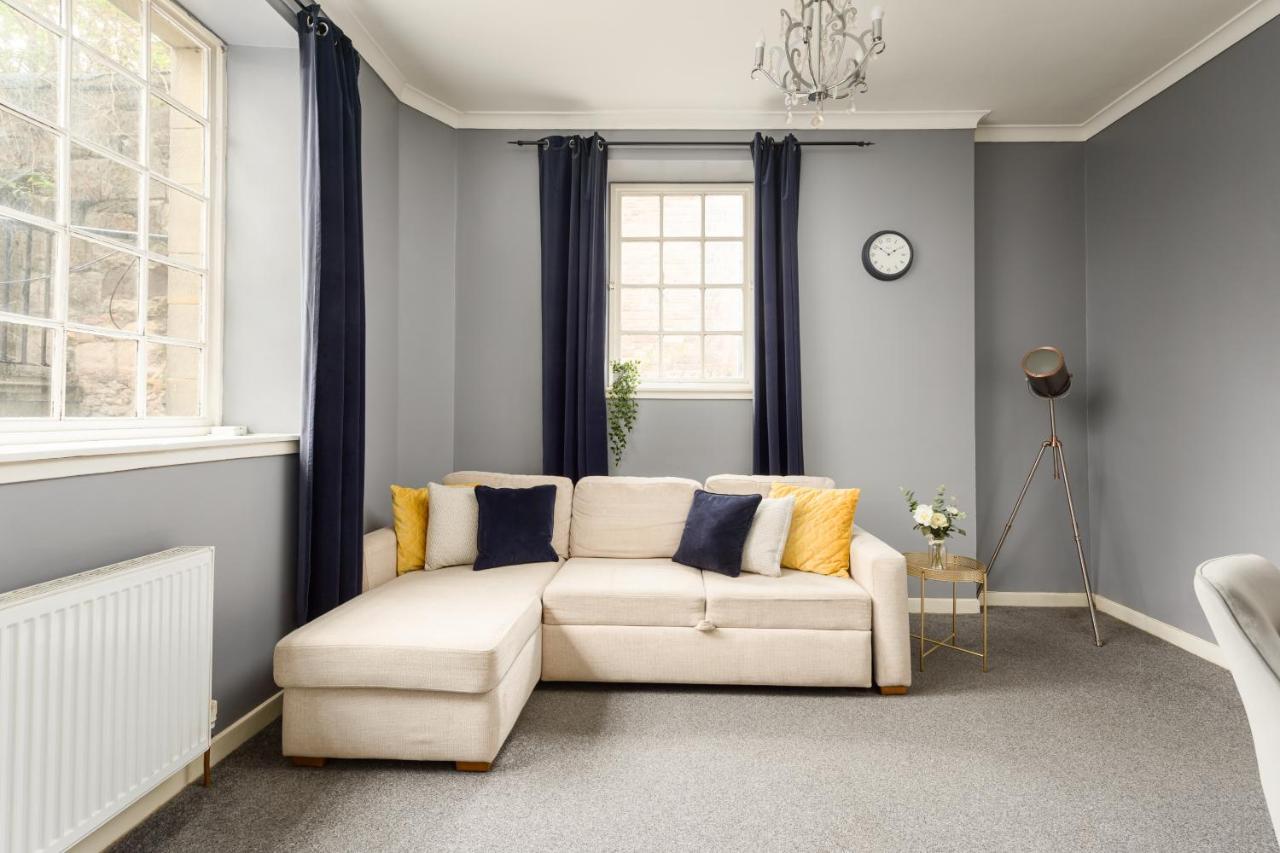 2 Bedroom Royal Mile Apartment エディンバラ エクステリア 写真