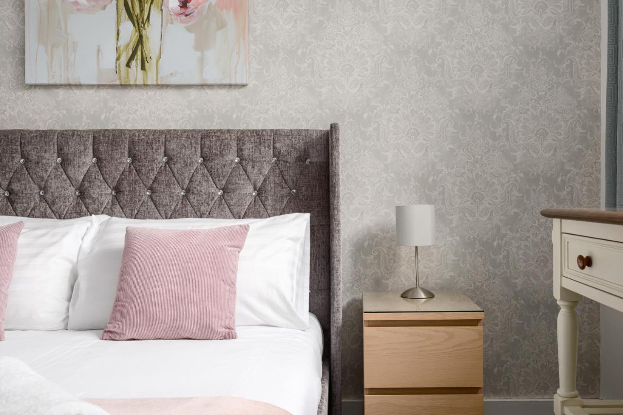 2 Bedroom Royal Mile Apartment エディンバラ エクステリア 写真