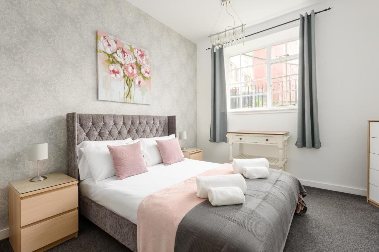 2 Bedroom Royal Mile Apartment エディンバラ エクステリア 写真