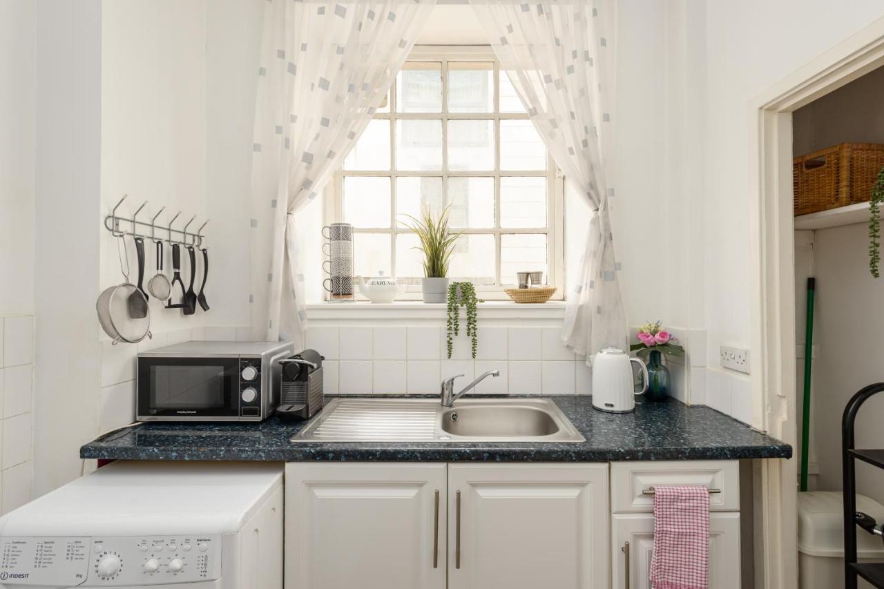 2 Bedroom Royal Mile Apartment エディンバラ エクステリア 写真