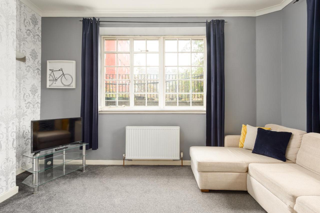2 Bedroom Royal Mile Apartment エディンバラ エクステリア 写真